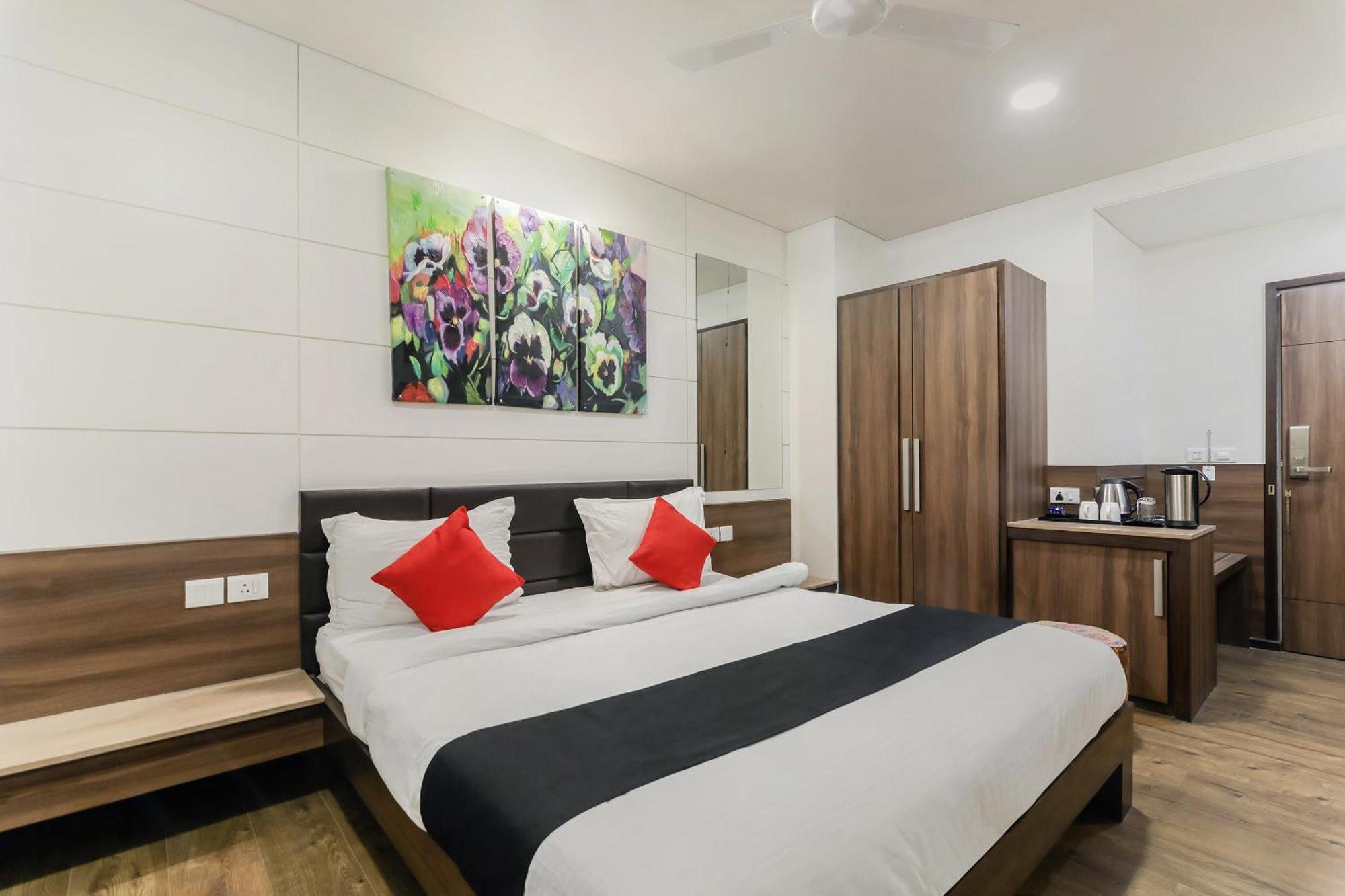 Fleur Hotel Jaipur Extérieur photo