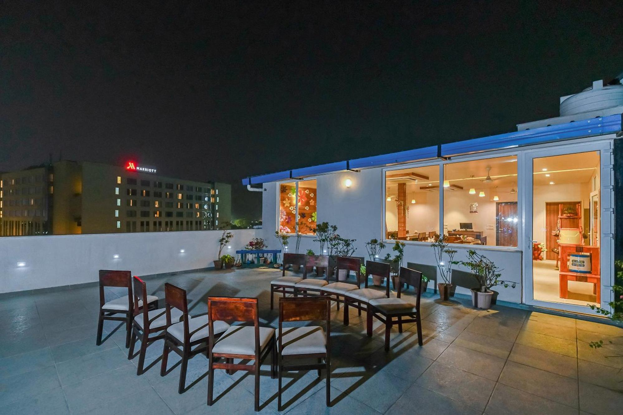 Fleur Hotel Jaipur Extérieur photo
