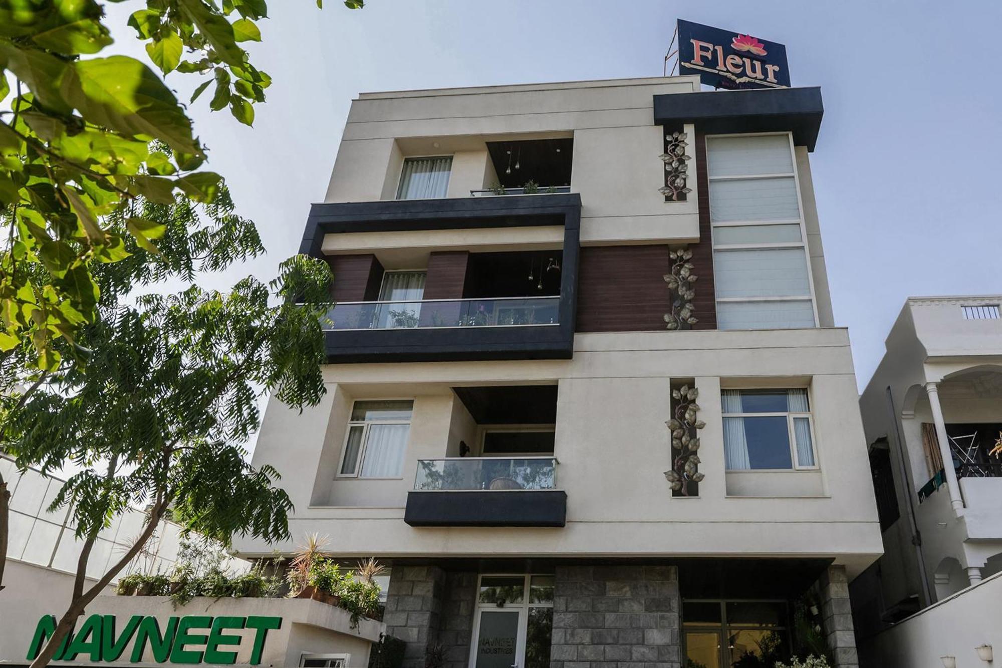 Fleur Hotel Jaipur Extérieur photo
